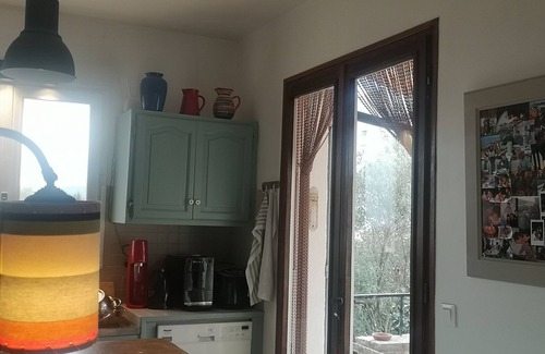 Ceret House | In the shade of the pines. House with pool, second floor, mountain view and garden