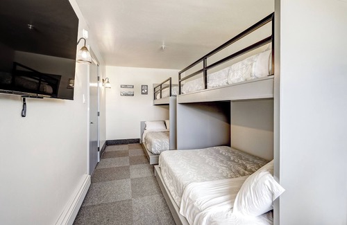 Angel Fire Hotel | In-Town | 2 Bedroom Suite | Elk Horn Lodge 200