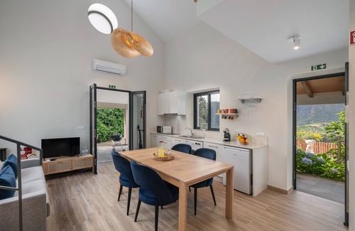 Sao Vicente Villa | In tranquil countryside, Casa Hortensia