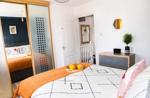 Haydock House | Incredible 2 Bedroom Home in Haydock