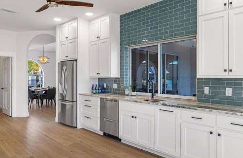 Punta Gorda House | 🥇 Incredible 2bd villa overlooking the canal (CH977)