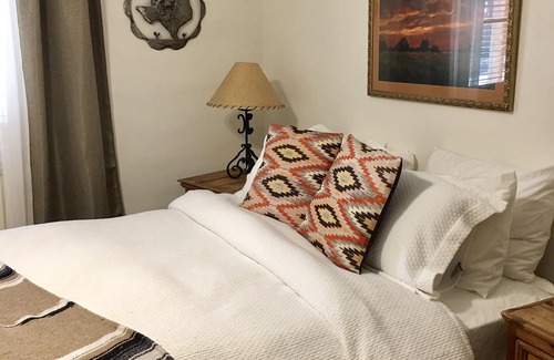 Valdez House | Incredible mountain getaway to renew the spirit all year round!