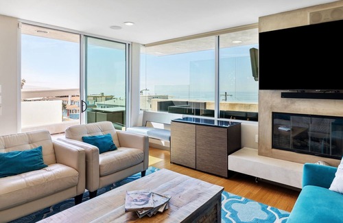 El Porto House | Incredible Ocean Views High Atop A Hill In North Manhattan Beach!