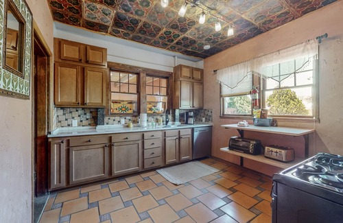 Historic Eastside House | Incredible plaza location - 3 min walk! Lavish property w/sauna & steam room.