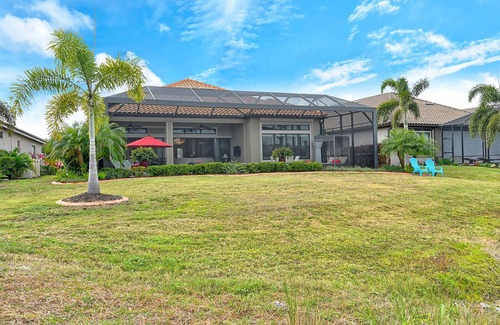 Braden River House | Incredible, spacious and luxurious resort style living with golf privileges.