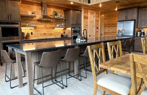 Boone House | Incredible Views, Arcade, Sauna/Steam/Spa @ NC's Most Epic Home @Peachtree Ridge