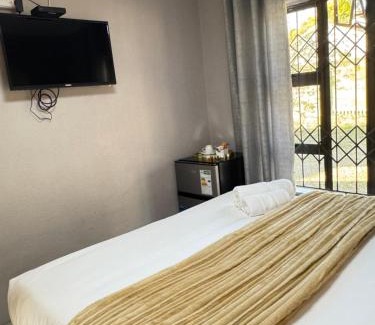 Kareeberg House | Indalo Guesthouse