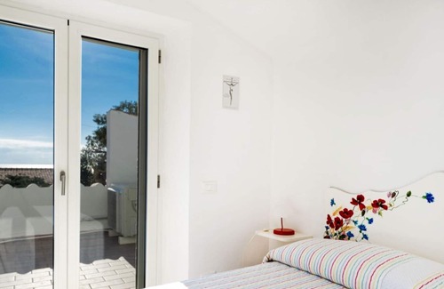 Pomonte Villa | Independent cottage with sea view patio 300 meters from the beach of Pomonte