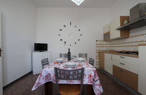 Rosignano Marittimo Apartment | Independent apartment with 3 bedrooms and private garden a few steps from the famous White Beaches of Vada