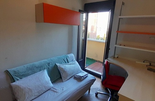 Pinto Bed & Breakfast | Independent room in shared house in Pinto