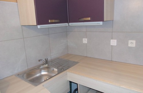 Bagnols-en-Foret Apartment | Independent Studio for 2/3 people in Bagnols en Forêt