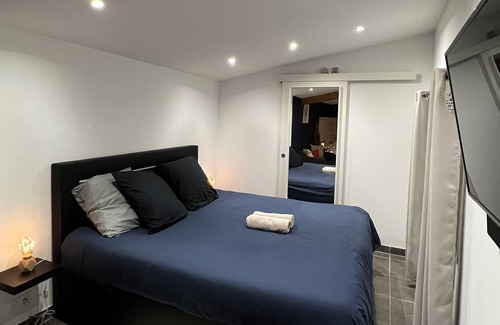 Belgentier Apartment | Independent studio with whirlpool bath