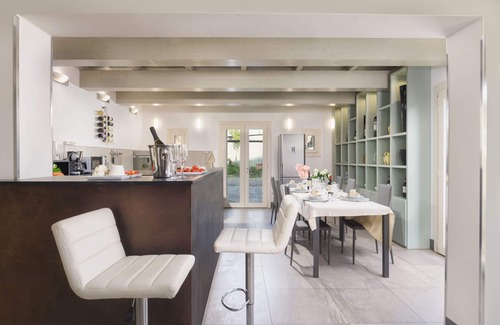 Cortona Villa | Independent villa near Cortona with 3 bedrooms. Private pool, A/C and Wi-Fi!