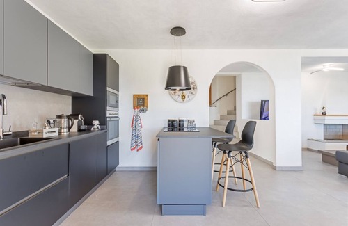 Tertenia Villa | Independent villa with five bedrooms and four bathrooms