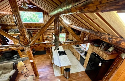 Indian Cabin | Indian cabin close to Alyeska