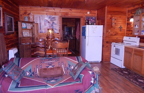 Antlers Cabin | Indian Cabin @ Rock'n O Ranch Cabins