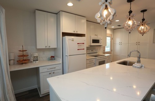 Indian Pass House | Indian Pass, Gulf View, Close To The Beach, Pet Friendly ~ Latitude Adjustment