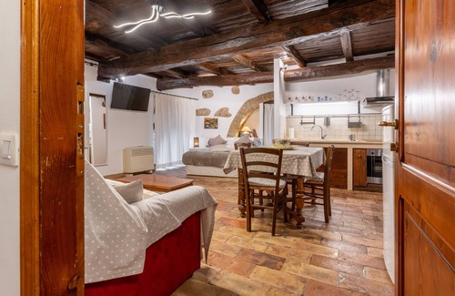 Orvieto Apartment | Indipendent Studio , rustic style