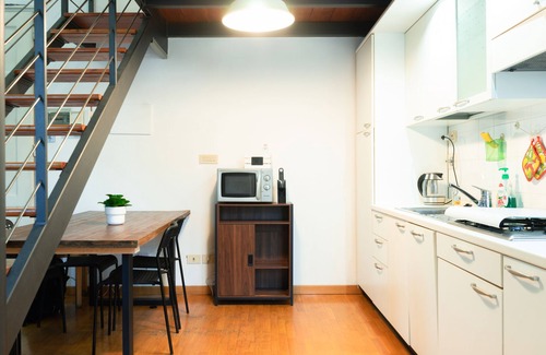 Historic Center Apartment | Indipendenza Loft Apartment in the Downtown of Bologna