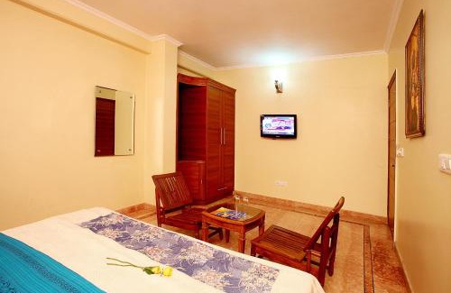 Vasant Kunj Hotel | Indira International Inn