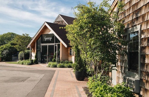 Montauk House | Indoor/Outdoor Seating, Courtyard View 2 Doubles! Montauk Yacht Club | 3 Units