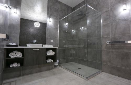 Mildura Central Business District Apartment | Indulge Apartments - CBD