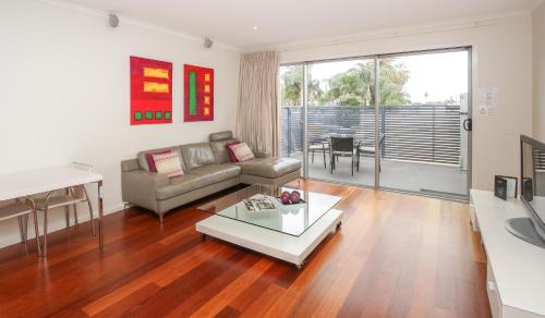 Mildura Central Business District Apartment | Indulge Apartments - Langtree