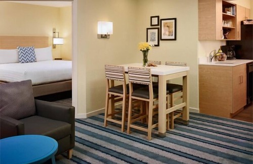 Monmouth Junction Resort | Indulge in Home Like Comfort! Near Van Dyke Wright Park, Pets are Allowed