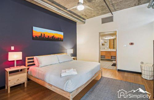 LoDo House | Industrial Loft W Gym & Balcony
