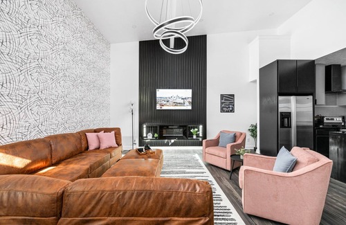 Indianapolis House | Indy Gem | 3BR w/ Fire Pit, Games + Prime Location