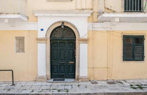 Old Town Apartment | Infinite Residences - Central Location, Tradition and Comfort