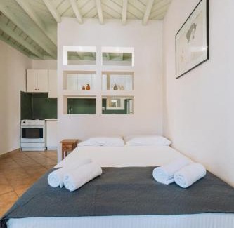 Lagoudi Zia Apartment | Infinity III - Tranquil Studio Retreat in Kos