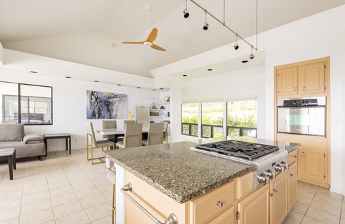 Holualoa Villa | Infinity Pool- Endless Views- 2 Bedroom Villa