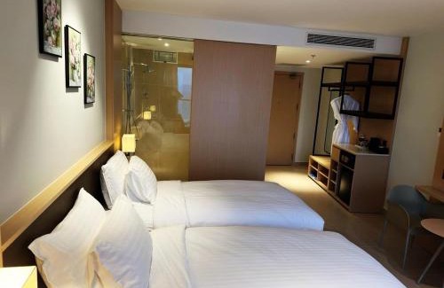 Cam Ranh Apartment | Infinity Sea View Apartment - The Arena Cam Ranh