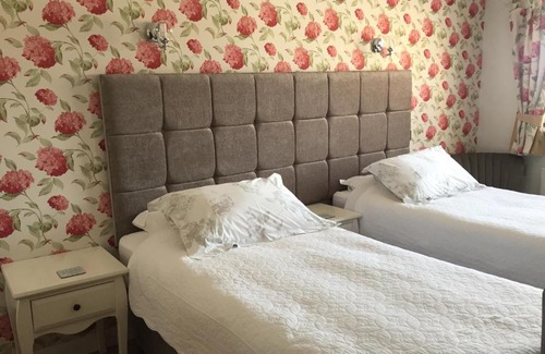 Pickering House | Ingledene Room Only