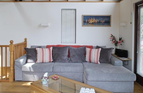 Horton House | Inglenook Boathouse