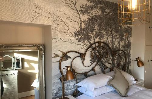 Lindale House | Inglenook Cottage