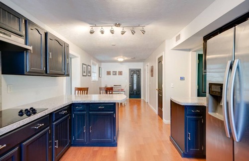 Hickory Bend House | Inground Pool - Next to Airport - 9 Interstate Miles to Downtown Nashville