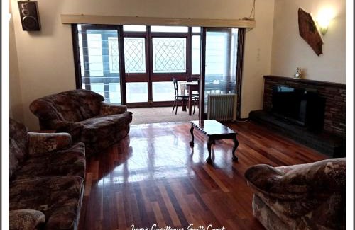 Montclair House | Ingwe Guest House and Self Catering
