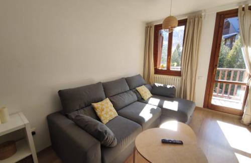 Benasque Apartment | Inmocyma Casa Cervino, La Coma de Alba-Benasque