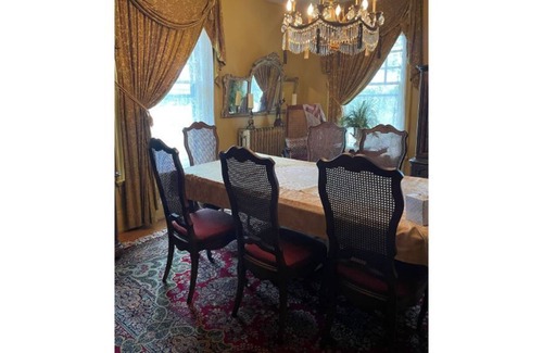 Hollowville House | Inn at Blue Stores - A Historical Home