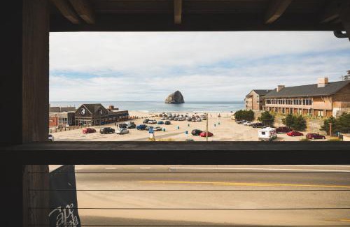 Pacific City Hotel | Inn at Cape Kiwanda
