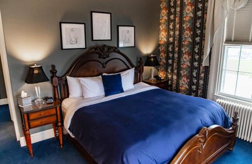 Trumansburg Hotel | Inn at Taughannock Falls