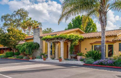 Novato Hotel | Inn Marin and Suites, an Ascend Collection Hotel