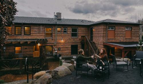White Salmon Hotel | Inn of the White Salmon