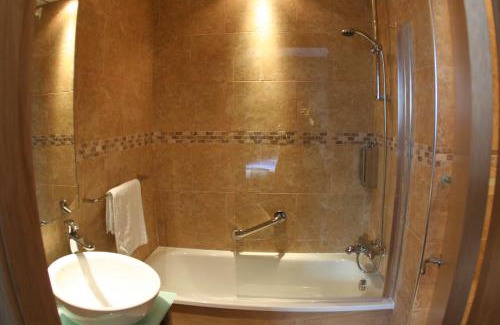 Lytham St. Anne's Hotel | Inn On The Prom At The Fernlea Hotel