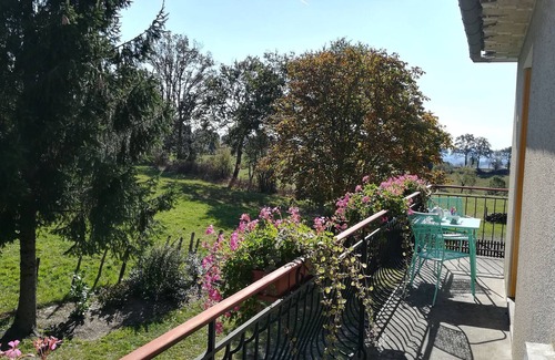 Saint-Hippolyte House | Inn Saint-Hippolyte, 2 bedrooms, 5 people