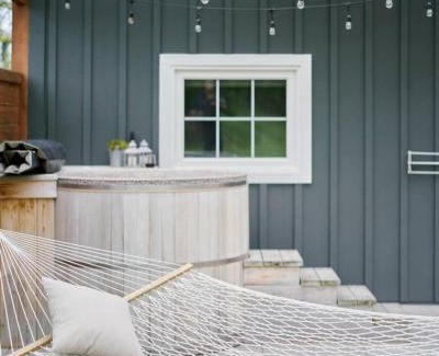 Lincoln House | Inn The Orchard, Modern Cottage, private Hot Tub