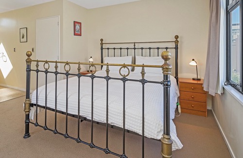Christchurch City Centre Cottage | Inner City Sanctuary