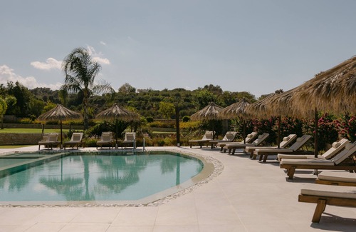 Dafni Villa | Ino Villa, Unique Group Gatherings